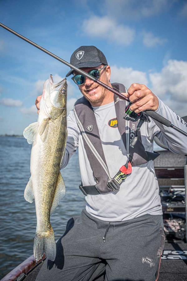 Fox rage warrior zander jig rod 10-30g 240cm 2 részes pergető horgászbot - Image 3