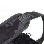 Fox rage camo voyager medium tackle bag pergető táska - Image 6