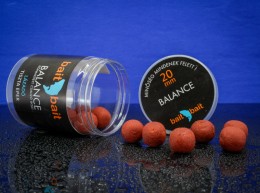 Baitbait lázadó (tiszta eper) - 12mm 75g balanszírozott horogcsali