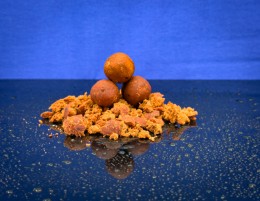 Baitbait légiós (koriander, sárgadinnye, csili, robin-red, alga) - 24 mm tartósított bojli