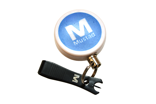 Mustad ECO Zsinórvágó Csipesz - Visszahúzható övklipsszel - Image 2