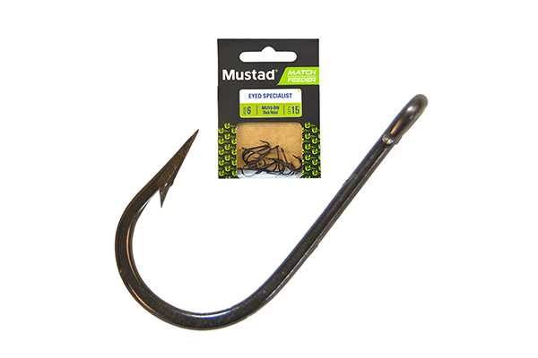 Mustad Ultra NP Eyed Specialist Barbed Horog